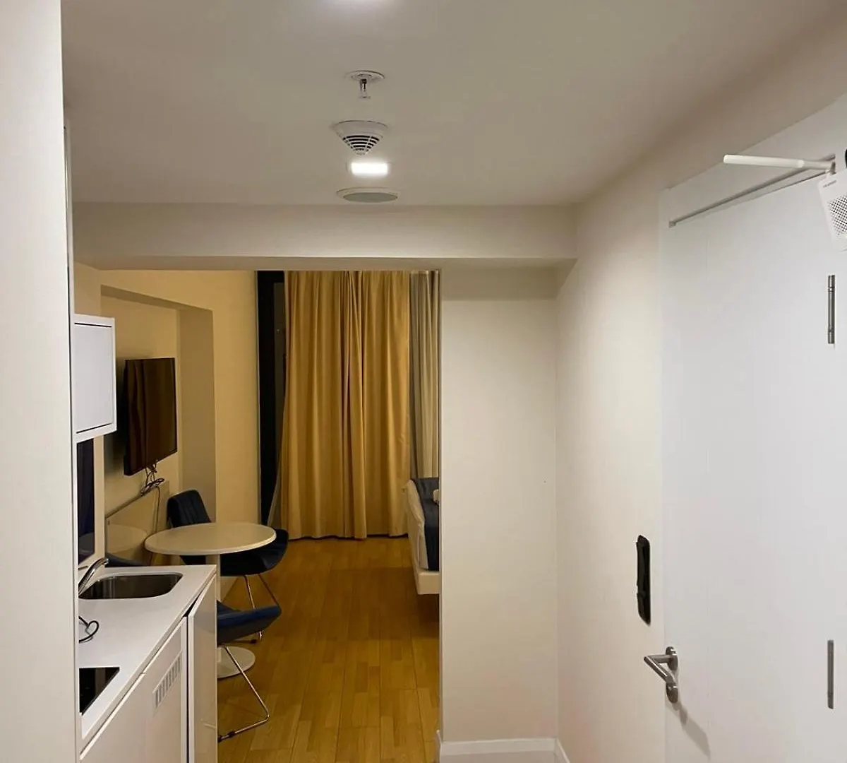 Ξενοδοχείο Special N1 Apartment Μπατούμι