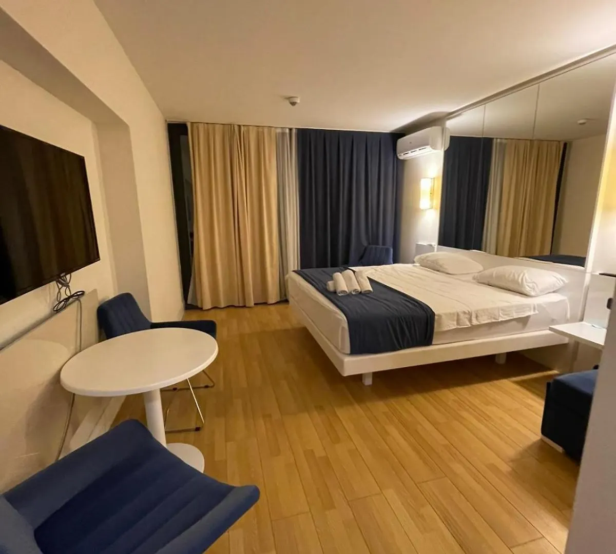 Ξενοδοχείο Special N1 Apartment Μπατούμι